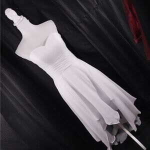 NWT! STUNNING PURE WHITE CHIFFON STRAPLESS GOWN! WEDDING, PROM! SZ XS